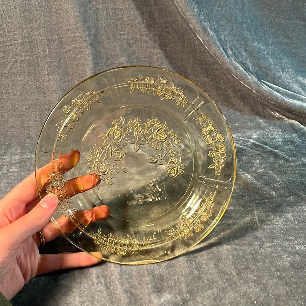 VTG Yellow Glass Plate